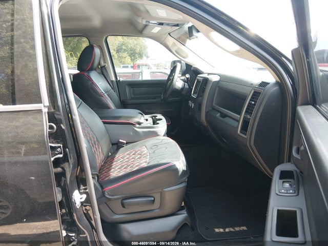 46091594 :رقم المزاد ، 3C6UR5CL6EG106781 vin ، 2014 Ram 2500 Tradesman مزاد بيع