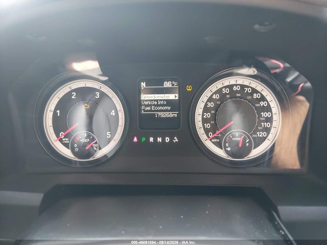46091594 :رقم المزاد ، 3C6UR5CL6EG106781 vin ، 2014 Ram 2500 Tradesman مزاد بيع