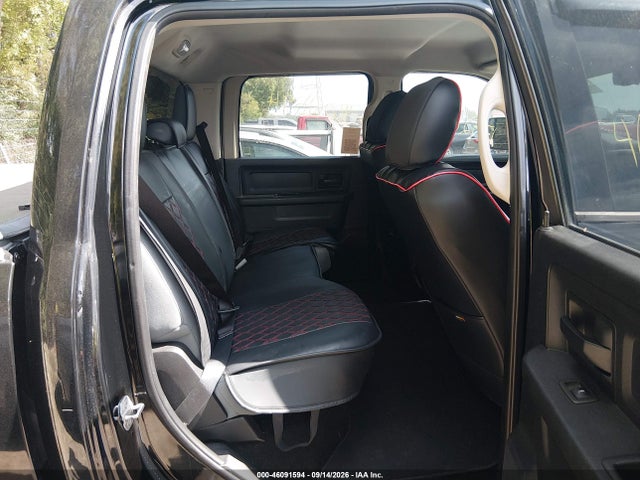 46091594 :رقم المزاد ، 3C6UR5CL6EG106781 vin ، 2014 Ram 2500 Tradesman مزاد بيع