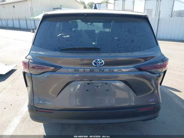 5TDYSKFC7SS175520 Toyota SIENNA XLE