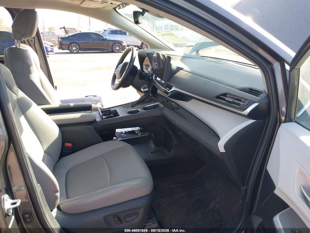 5TDYSKFC7SS175520 Toyota SIENNA XLE