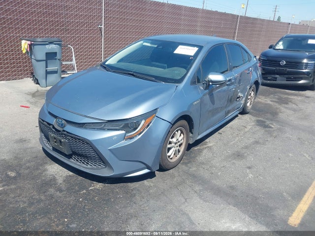 Toyota Corolla Hybrid Le 2021 JTDEAMDE1MJ018006 Image 2