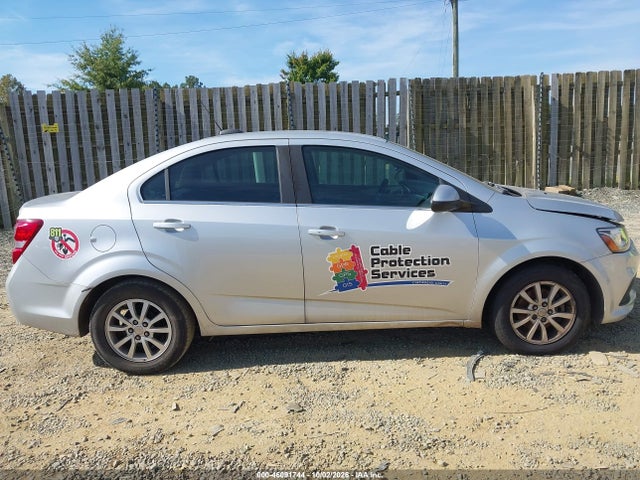 46091744 :رقم المزاد ، 1G1JD5SB1K4111259 vin ، 2019 Chevrolet Sonic Lt Auto مزاد بيع
