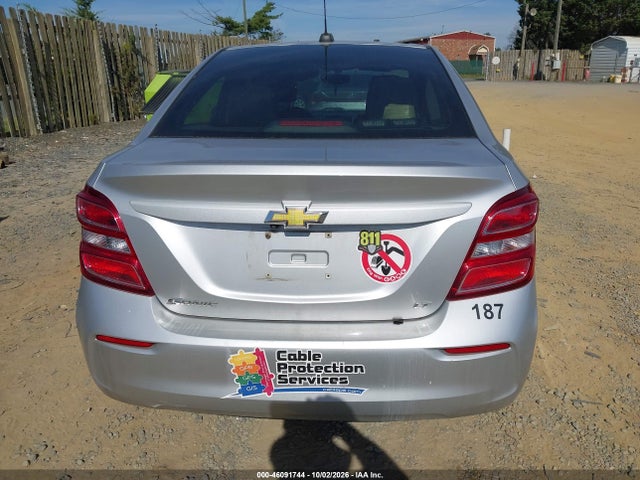 46091744 :رقم المزاد ، 1G1JD5SB1K4111259 vin ، 2019 Chevrolet Sonic Lt Auto مزاد بيع