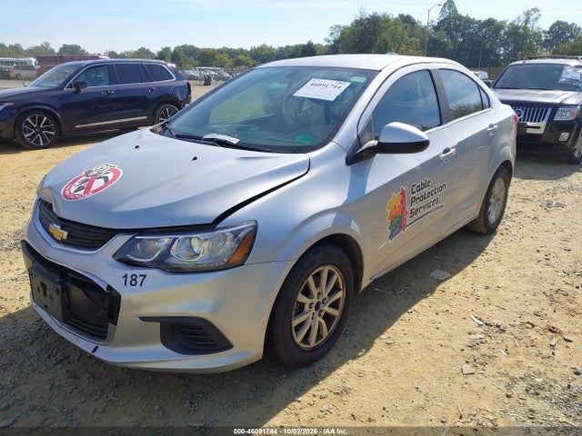 46091744 :رقم المزاد ، 1G1JD5SB1K4111259 vin ، 2019 Chevrolet Sonic Lt Auto مزاد بيع