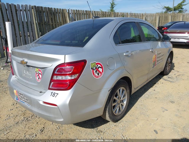 46091744 :رقم المزاد ، 1G1JD5SB1K4111259 vin ، 2019 Chevrolet Sonic Lt Auto مزاد بيع