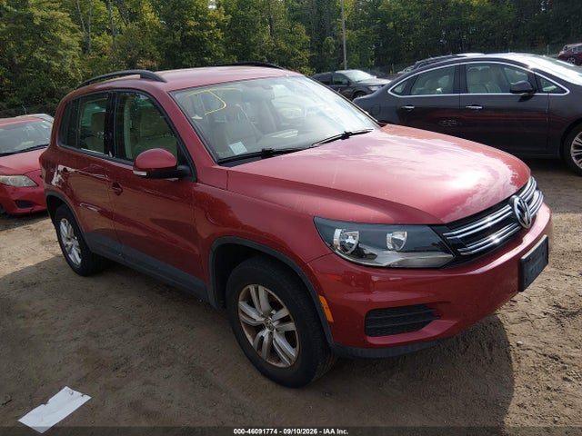 46091774 :رقم المزاد ، WVGAV7AX4GW071103 vin ، 2016 Volkswagen Tiguan S مزاد بيع