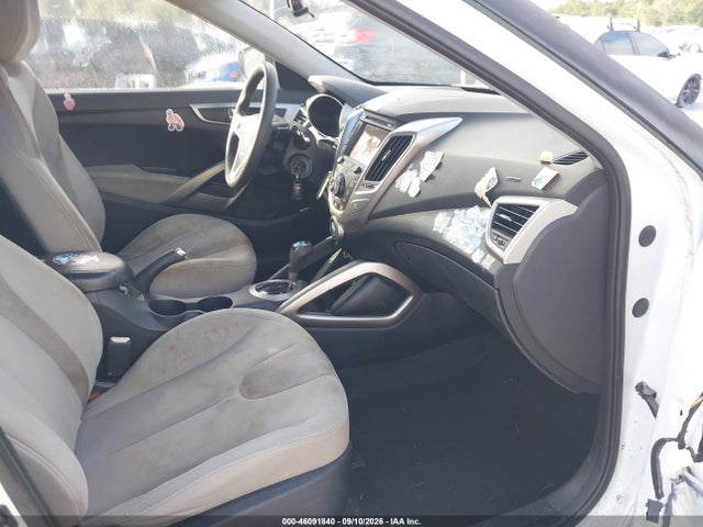 Продажа на аукционе авто 2012 Hyundai Veloster Base W/gray, vin: KMHTC6AD0CU050057, номер лота: 46091840
