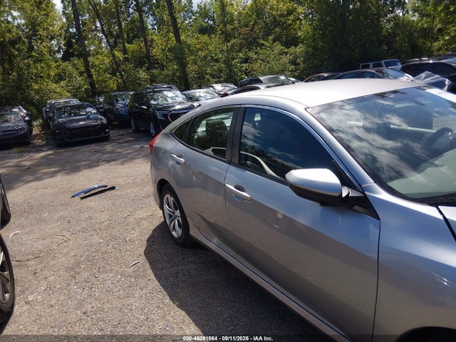 Aukcja sprzedaży 2018 Honda Civic Lx, vin: 19XFC2F53JE002642, numer aukcji: 46091864