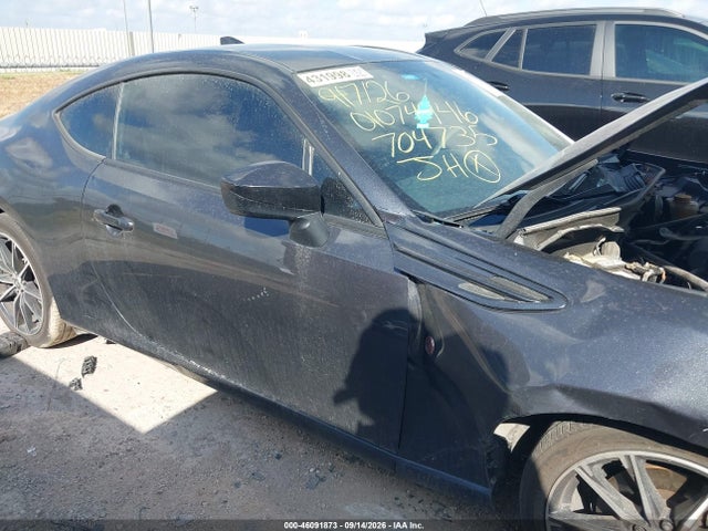 46091873 :رقم المزاد ، JF1ZNAA13H8704735 vin ، 2017 Toyota 86 مزاد بيع