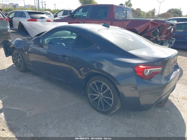 46091873 :رقم المزاد ، JF1ZNAA13H8704735 vin ، 2017 Toyota 86 مزاد بيع