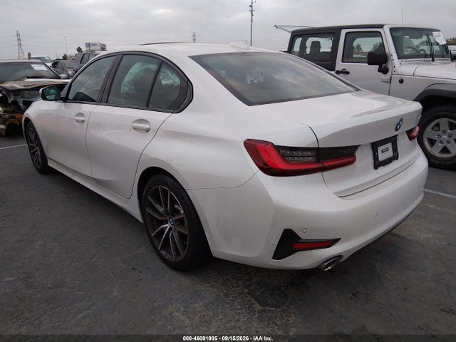 BMW 330I 2022 3MW5R1J01N8C72955 Image 3
