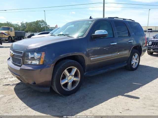46091925 :رقم المزاد ، 1GNUKCE05AR276748 vin ، 2010 Chevrolet Tahoe Ltz مزاد بيع