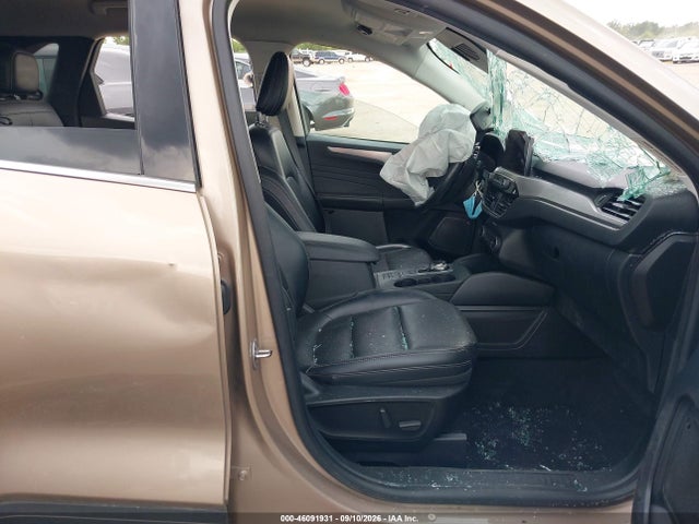 Продажа на аукционе авто 2021 Ford Escape Titanium Hybrid, vin: 1FMCU0DZ5MUA64328, номер лота: 46091931