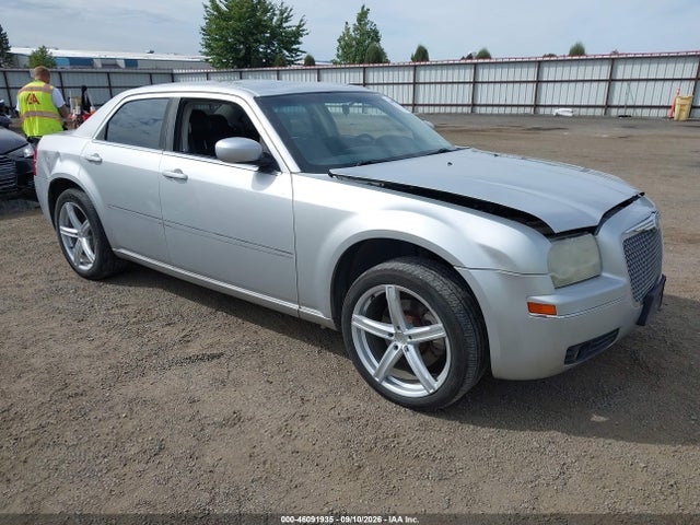 2009 Chrysler 300 Touring/signature Series მანქანა იყიდება აუქციონზე, vin: 2C3KK53V99H586198, აუქციონის ნომერი: 46091935