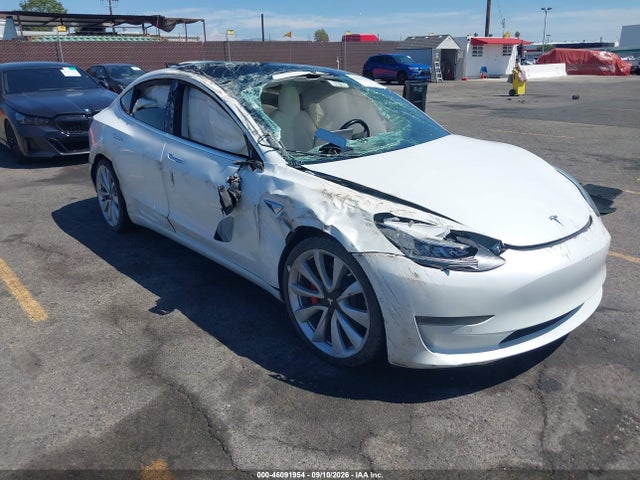2018 Tesla Model 3 Long Range/performance მანქანა იყიდება აუქციონზე, vin: 5YJ3E1EB7JF081662, აუქციონის ნომერი: 46091954