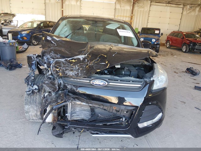 46091964 :رقم المزاد ، 1FMCU0G75GUA37869 vin ، 2016 Ford Escape Se مزاد بيع