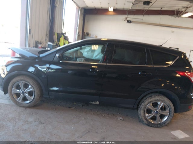 46091964 :رقم المزاد ، 1FMCU0G75GUA37869 vin ، 2016 Ford Escape Se مزاد بيع