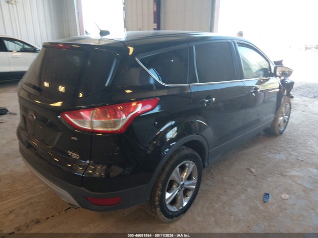 46091964 :رقم المزاد ، 1FMCU0G75GUA37869 vin ، 2016 Ford Escape Se مزاد بيع