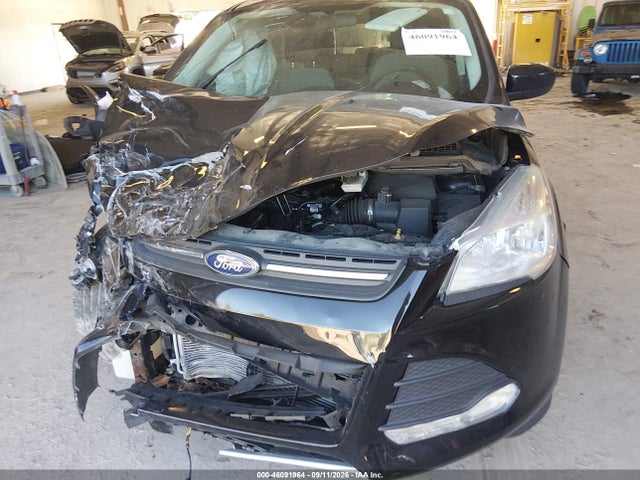 46091964 :رقم المزاد ، 1FMCU0G75GUA37869 vin ، 2016 Ford Escape Se مزاد بيع