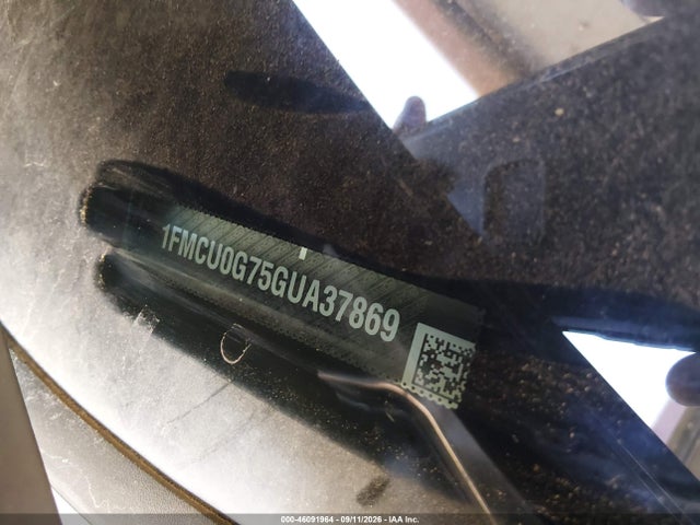 46091964 :رقم المزاد ، 1FMCU0G75GUA37869 vin ، 2016 Ford Escape Se مزاد بيع
