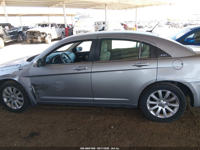 2013 Chrysler 200 Touring მანქანა იყიდება აუქციონზე, vin: 1C3CCBBB4DN510203, აუქციონის ნომერი: 46091966