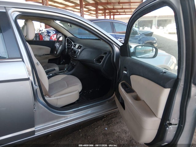 2013 Chrysler 200 Touring მანქანა იყიდება აუქციონზე, vin: 1C3CCBBB4DN510203, აუქციონის ნომერი: 46091966