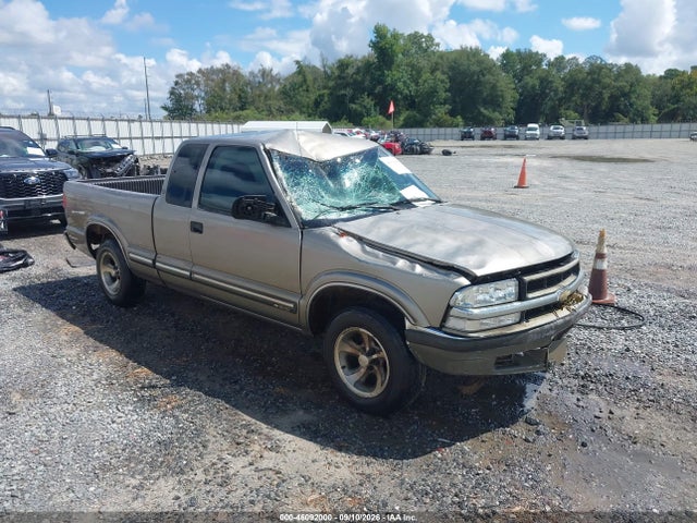 2000 Chevrolet S-10 Ls მანქანა იყიდება აუქციონზე, vin: 1GCCS1956Y8241523, აუქციონის ნომერი: 46092000
