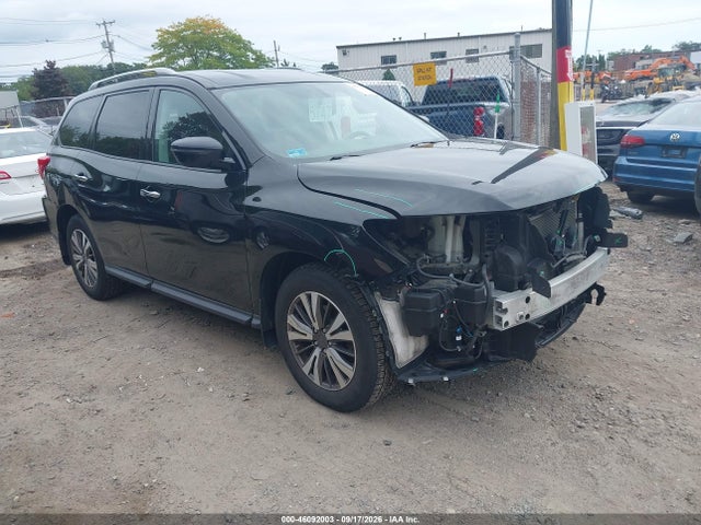 46092003 :رقم المزاد ، 5N1DR2MM0HC910673 vin ، 2017 Nissan Pathfinder S مزاد بيع
