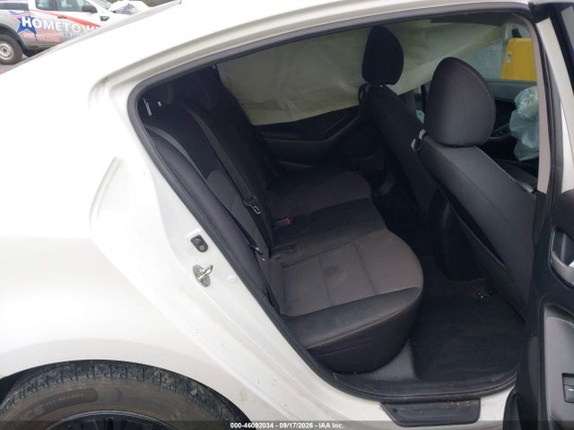 KIA FORTE LX 2018 3KPFL4A75JE235670 Image 8