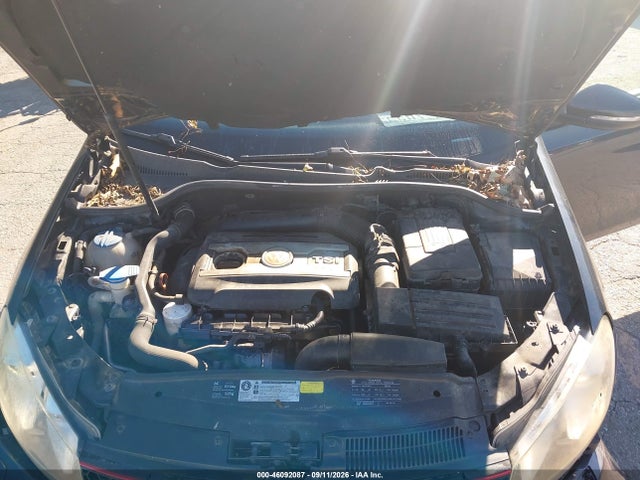 46092087 :رقم المزاد ، WVWHD7AJ5AW421413 vin ، 2010 Volkswagen Gti 4-door مزاد بيع