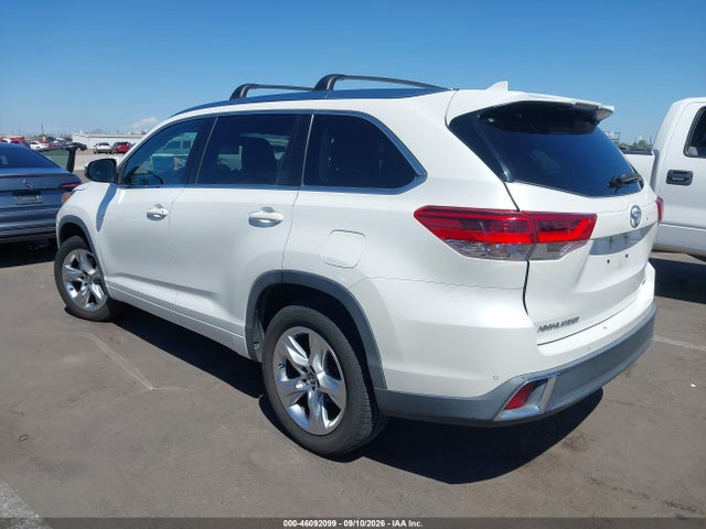 Toyota Highlander Limited 2017 5TDYZRFH8HS210932 Image 3