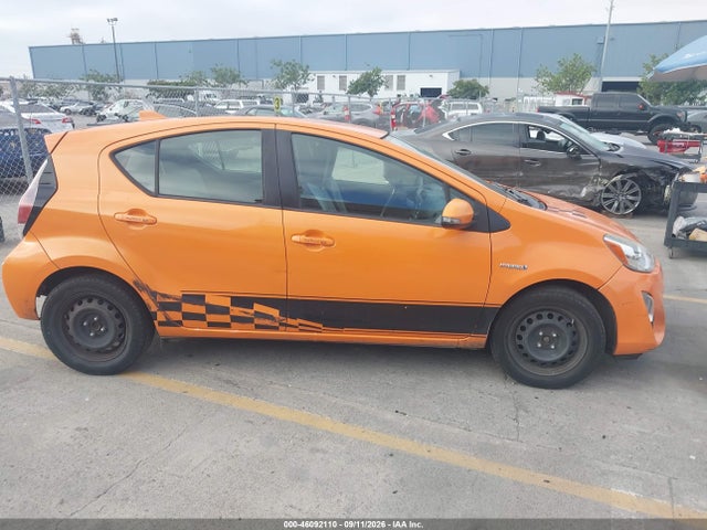 Toyota Prius C One 2015 JTDKDTB3XF1089844 Image 13