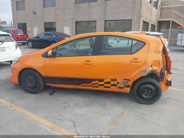 Toyota Prius C One 2015 JTDKDTB3XF1089844 Image 14