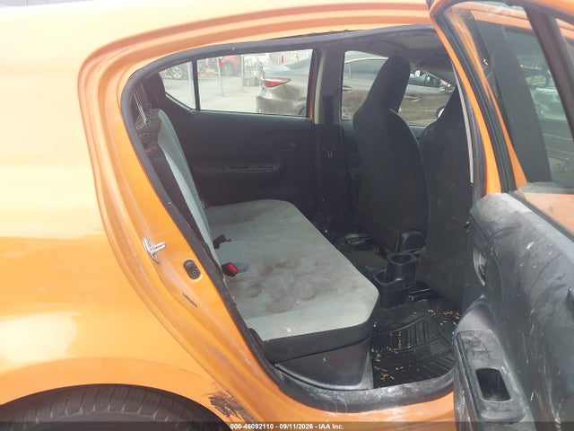 Toyota Prius C One 2015 JTDKDTB3XF1089844 Image 8