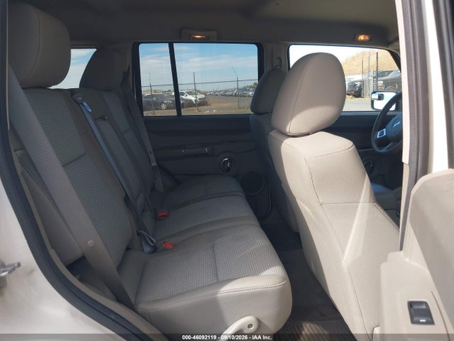 Продаж на аукціоні авто 2010 Jeep Commander Sport, vin: 1J4RG4GT2AC145335, номер лоту: 46092119