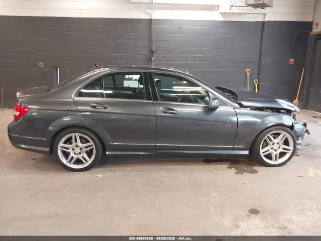 46092149 :رقم المزاد ، WDDGF8AB3EA891940 vin ، 2014 Mercedes-benz C 300 Sport 4matic مزاد بيع