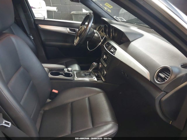 46092149 :رقم المزاد ، WDDGF8AB3EA891940 vin ، 2014 Mercedes-benz C 300 Sport 4matic مزاد بيع