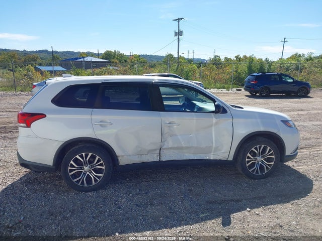 46092163 :رقم المزاد ، JA4AZ2A39HZ057586 vin ، 2017 Mitsubishi Outlander Es مزاد بيع
