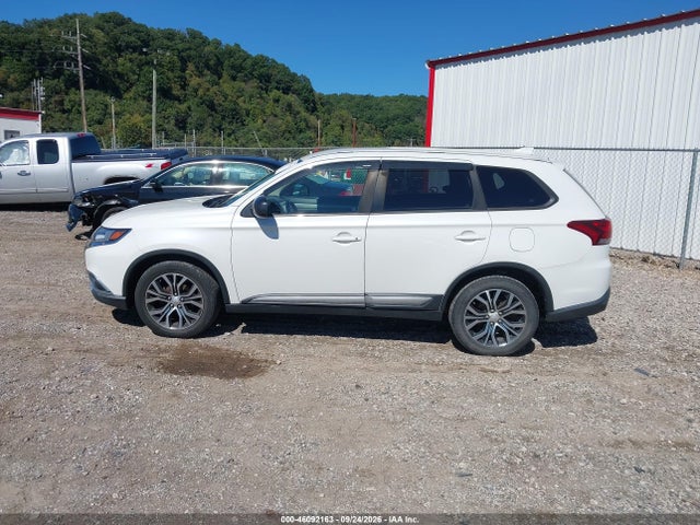 46092163 :رقم المزاد ، JA4AZ2A39HZ057586 vin ، 2017 Mitsubishi Outlander Es مزاد بيع