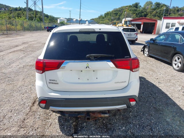 46092163 :رقم المزاد ، JA4AZ2A39HZ057586 vin ، 2017 Mitsubishi Outlander Es مزاد بيع
