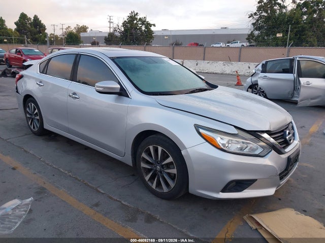46092169 :رقم المزاد ، 1N4AL3AP6HC207355 vin ، 2017 Nissan Altima 2.5 Sl مزاد بيع