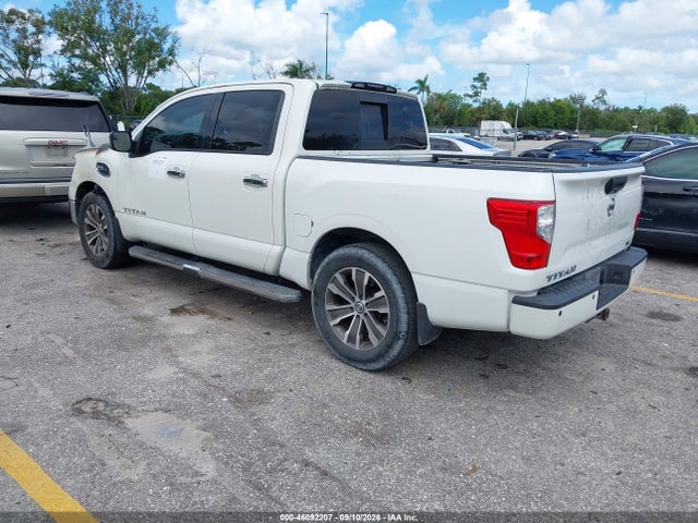 46092207 :رقم المزاد ، 1N6AA1E61HN562005 vin ، 2017 Nissan Titan Sl مزاد بيع