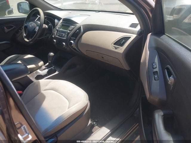 KM8JT3AF3EU848286 Hyundai TUCSON GLS