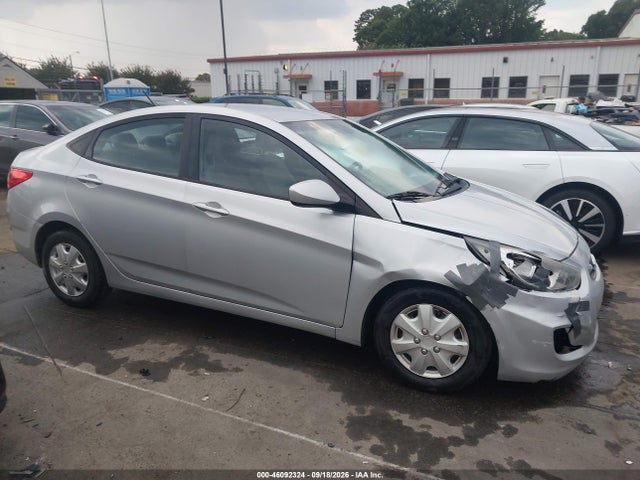 2013 Hyundai Accent Gls მანქანა იყიდება აუქციონზე, vin: KMHCT4AE9DU500884, აუქციონის ნომერი: 46092324