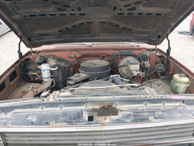 Продажа на аукционе авто 1983 Chevrolet C10, vin: 1GCEC14H7DS100108, номер лота: 46092336