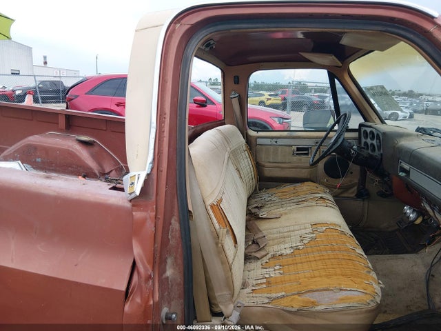 Продажа на аукционе авто 1983 Chevrolet C10, vin: 1GCEC14H7DS100108, номер лота: 46092336