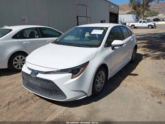 Toyota Corolla Hybrid Le 2022 JTDEAMDE8N3002407 Image 2