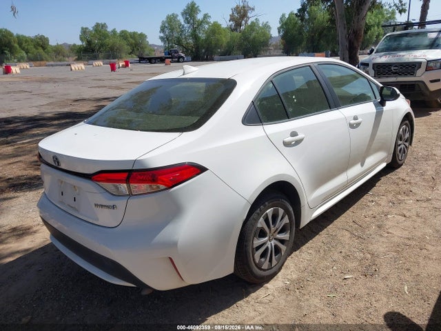 Toyota Corolla Hybrid Le 2022 JTDEAMDE8N3002407 Image 4