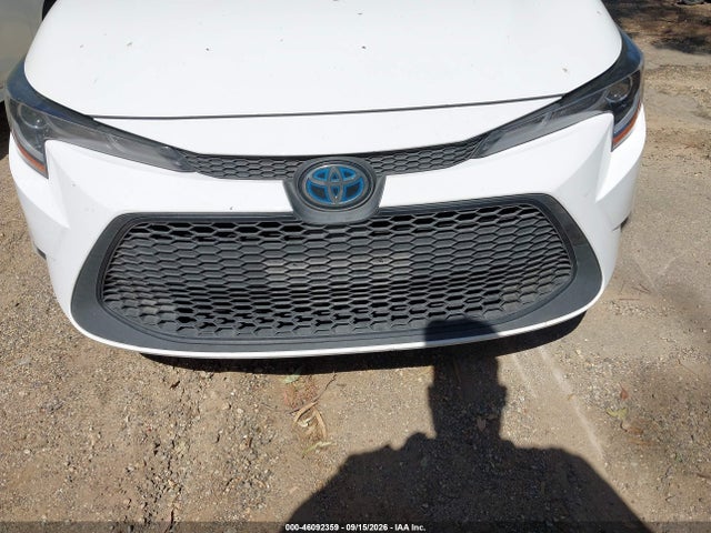 Toyota Corolla Hybrid Le 2022 JTDEAMDE8N3002407 Image 6